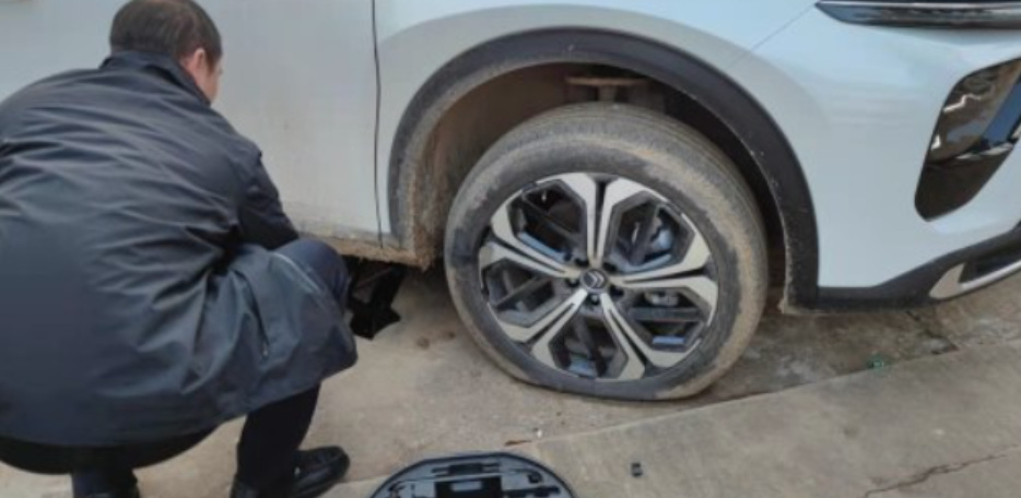 1763294537358336.png image.png